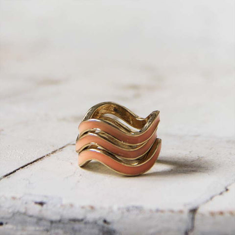 Shadow Ridge Ring in Peach